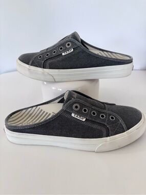 TAOS 9 EZ Soul Slip On Canvas Backless Sneakers Dk Gray Logo Casual Comfy Summer